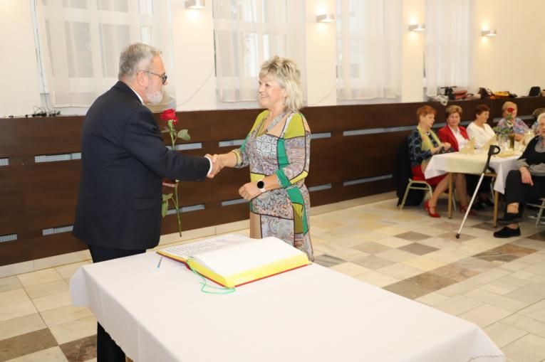 Posedenie jubilantov