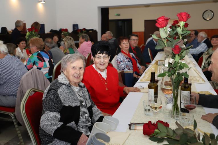 Posedenie jubilantov
